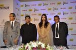 Aishwarya Rai Bachchan announces filmfare awards in Leela Hotel, Mumbai 9th Jan 2013 (134).JPG